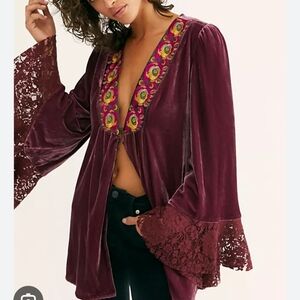 New!Free People Wanderlust Velvet Jacket‎